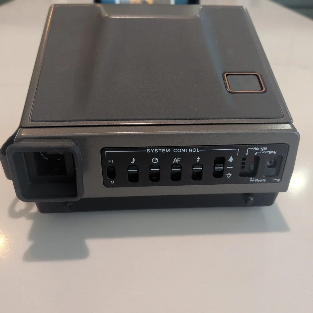 Polaroid Spectra System Instant Film Camera With Case UNTESTED.